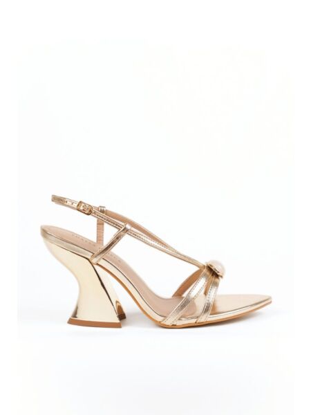 Sand&aacute;lia Salto Alto Thayla Rebeca Champangne